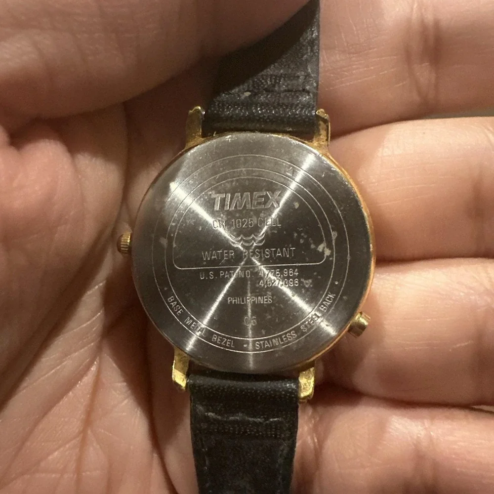 Working Timex Indiglo Watch Unisex 32mm Gold Tone Black Leather 1995 Vintage‎